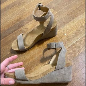 lucky brand heels